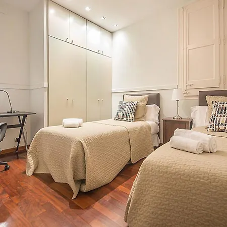 Apartment 4 En Calle Balmes - Stylish *